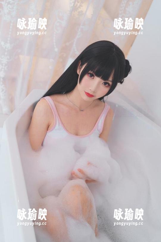 “面饼仙儿”泳衣写真集，资源里全是让人流口水的美图。