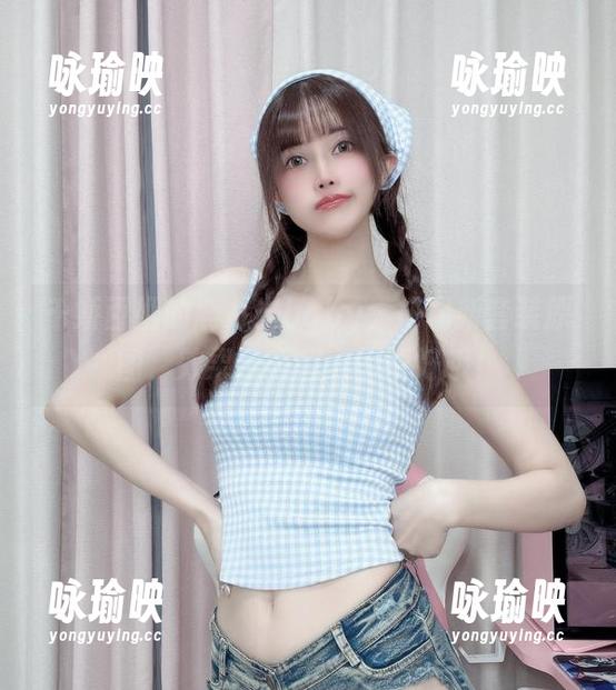 千娇百媚的鹿八岁baby，搭配新套装原图，效果比我想象的要好哦！